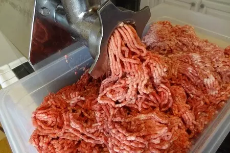 Колбаски  с сыром: шаг 1