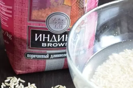 Ягодно-рисовый десертный суп с мини меренгами.: шаг 3