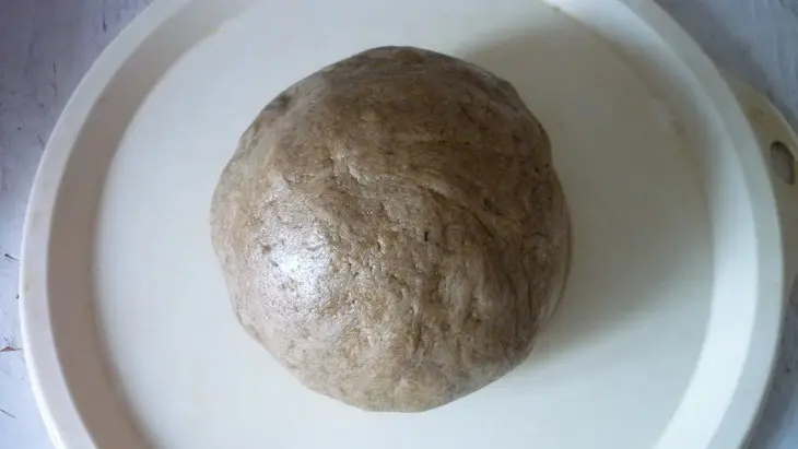 Ржаные мини-пироги с рисом,яйцом и килькой (+ бонус малосольная килечка): шаг 2