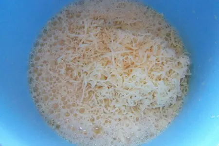Сырные вафли на белом вине: шаг 3