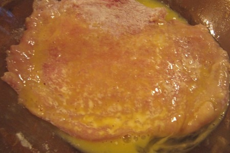 Свинина в панировке с запеченным картофелем с тимьяном и чесноком: шаг 3