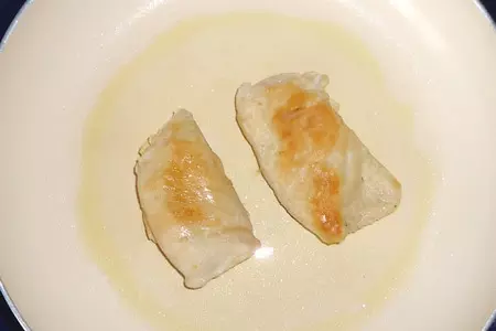 Куриный салат с рисом и зелёным горошком: шаг 4