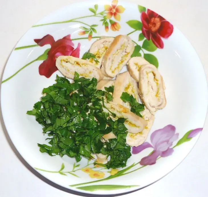 Куриный салат с рисом и зелёным горошком: шаг 6