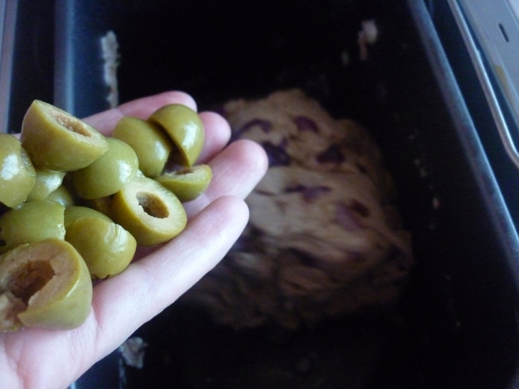 Постный хлеб с оливками: шаг 5