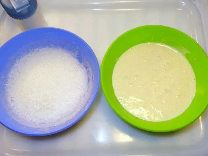 Пасхальный кулич c изюмом и цукатами: шаг 2
