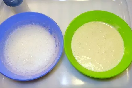 Пасхальный кулич c изюмом и цукатами: шаг 2