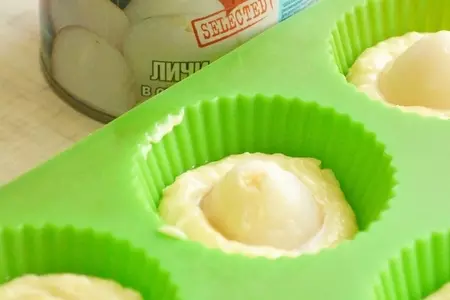 Капкейки с личи и розовой водой.: шаг 5