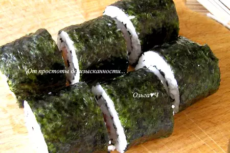 Роллы с лососем, сладким перцем и кунжутом: шаг 5