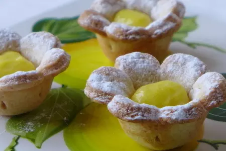 Праздничные рецепты. корзиночки из песочного теста: шаг 1