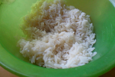 Рисовый салат с мидиями и перепелиными яицами: шаг 1