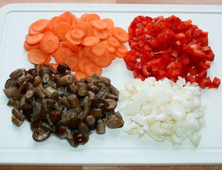 Рисовые корзиночки с киноа,овощами и грибами: шаг 1