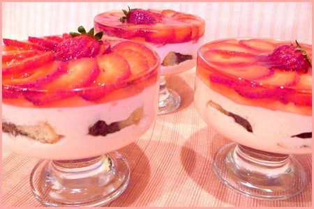 Десерт клубничный,сливочно-йогуртовый: шаг 6