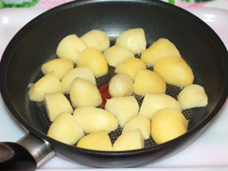 Картофель по-архиерейски с икрой из хлеба: шаг 6