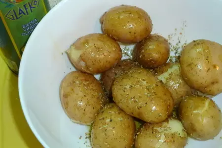 Белый амур с молодым картофелем: шаг 2
