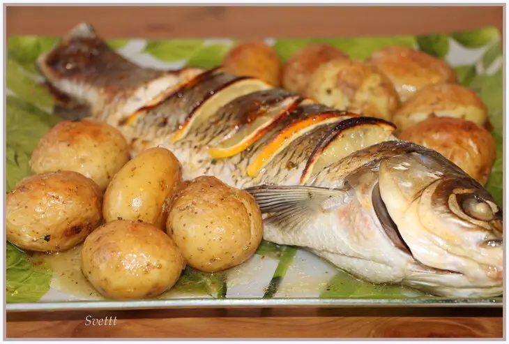 Белый амур с молодым картофелем: шаг 4