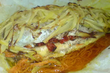 Морская форель ,запечённая с овощами: шаг 8