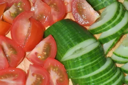 Овощной салат с картофелем и каперсами: шаг 1