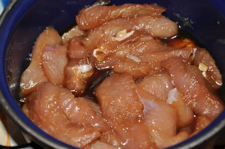 Картофель с индейкой и дайконом: шаг 1