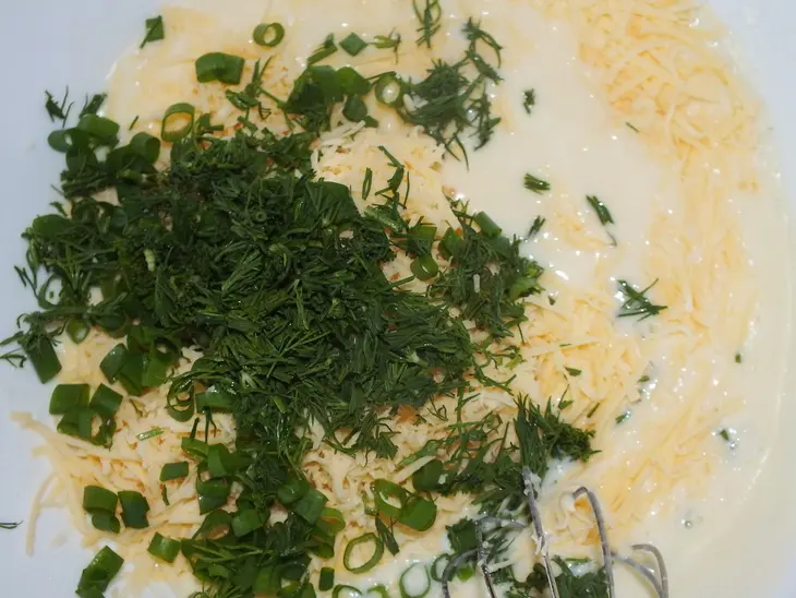 Вафли с луком и сыром: шаг 3