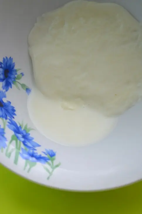 Мешочки из моцареллы с фруктами: шаг 5