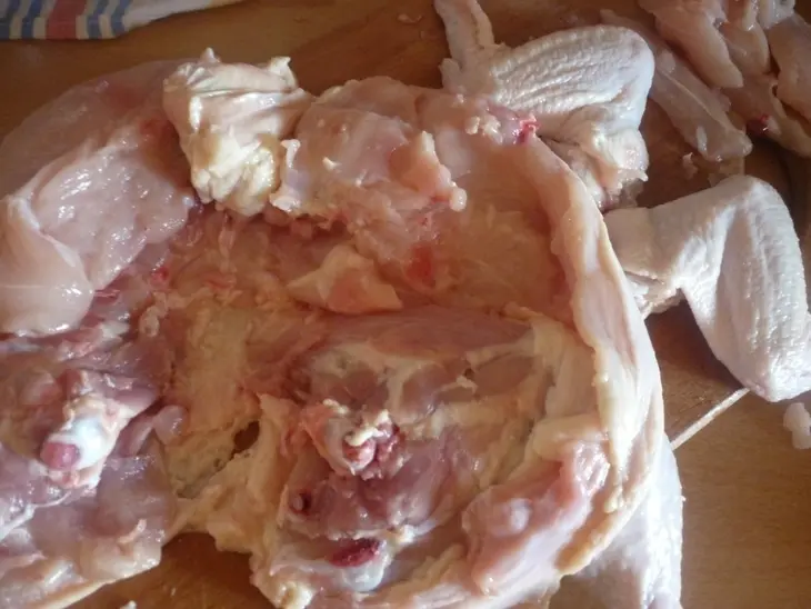 Рулет из курицы с грибами, орехами и сыром для папы насти(к/ф кухня): шаг 3