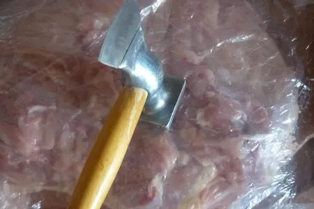 Рулет из курицы с грибами, орехами и сыром для папы насти(к/ф кухня): шаг 5