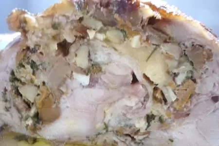 Рулет из курицы с грибами, орехами и сыром для папы насти(к/ф кухня): шаг 11