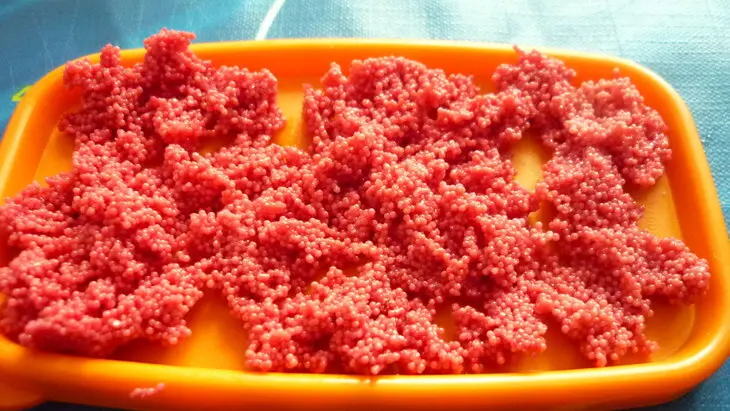 Суши с шиитаке,огурцом и икрой мойвы: шаг 6