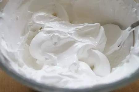 Лимонный тарт со швейцарской меренгой и лимонными чипсами: шаг 10