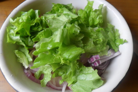 Салат с редисом, помидорами и фетой: шаг 4