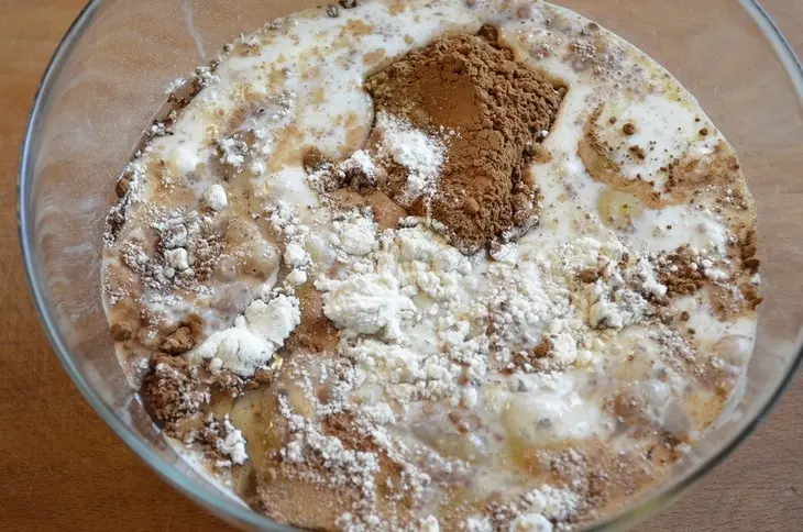 Сладкие шоколадные мини блинчики с клубникой: шаг 3