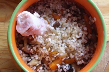 Горшочки с рисом, курицей и грибами: шаг 3
