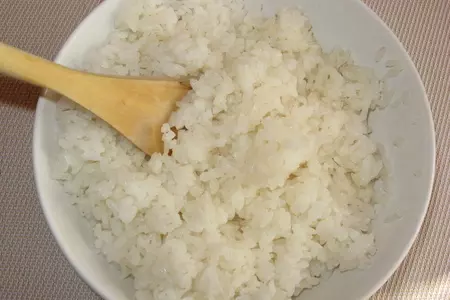 Суши-фрикадельки с копченой скумбрией: шаг 1