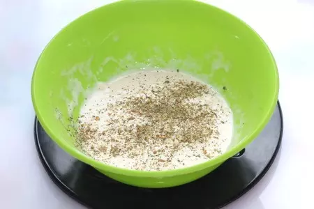Картофель в кляре с грибным соусом: шаг 1