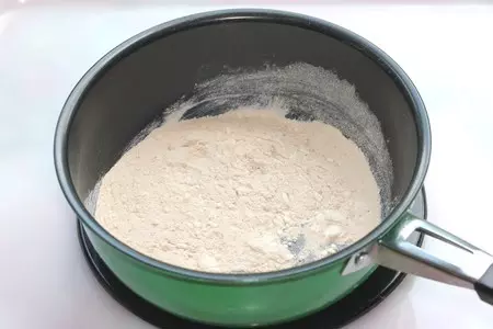 Картофель в кляре с грибным соусом: шаг 5