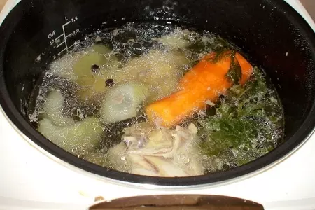 Домашняя лапша в горшочке: шаг 1