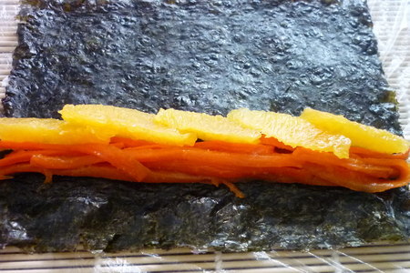 Суши десертные с глазированной морковкой,апельсином и орехами: шаг 4