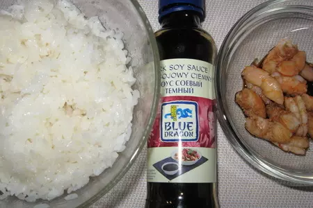 Роллы с овощами и креветками: шаг 1