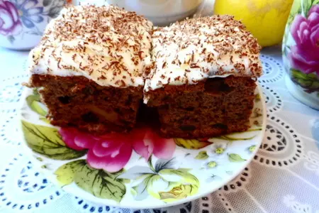 Шоколадный кекс-пирог с черносливом и орехами.: шаг 7