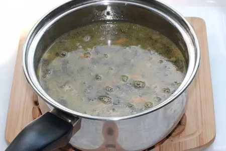 Суп из молодого картофеля с луком-пореем: шаг 8