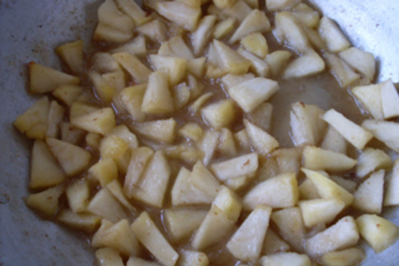 Блинчики с яблоками и клюквенным соусом: шаг 1