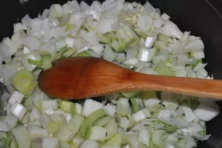 Паштет из куриной печени с кальвадосом для макса лаврова,сериал "кухня": шаг 2