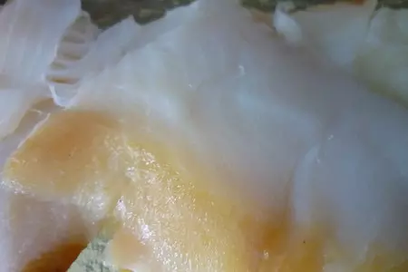 Суши с копченым палтусом,авокадо и свежим огурцом: шаг 1