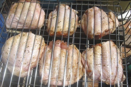 Курица на решётке, маринованная с соусом киккоман: шаг 2