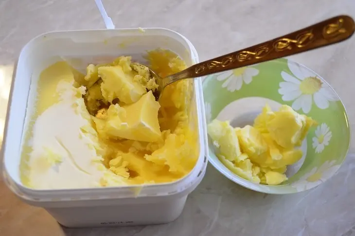 Хлеб  пикничный с колбасой и сыром.: шаг 7