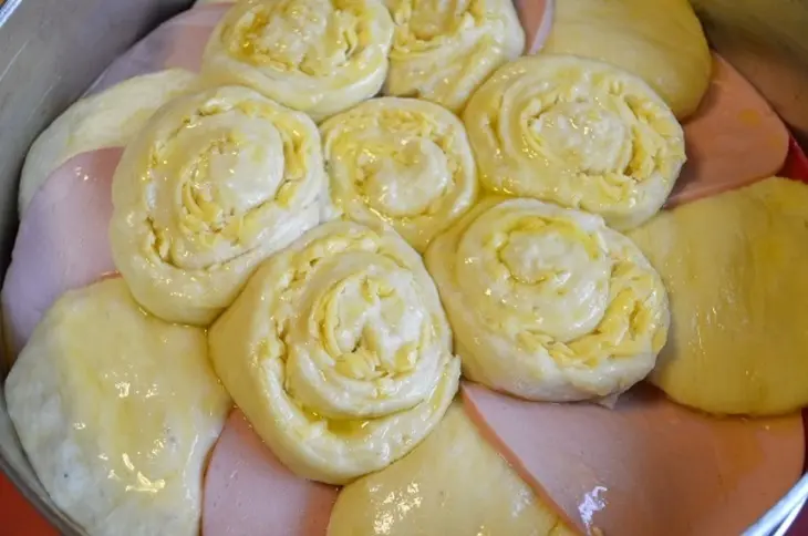 Хлеб  пикничный с колбасой и сыром.: шаг 8
