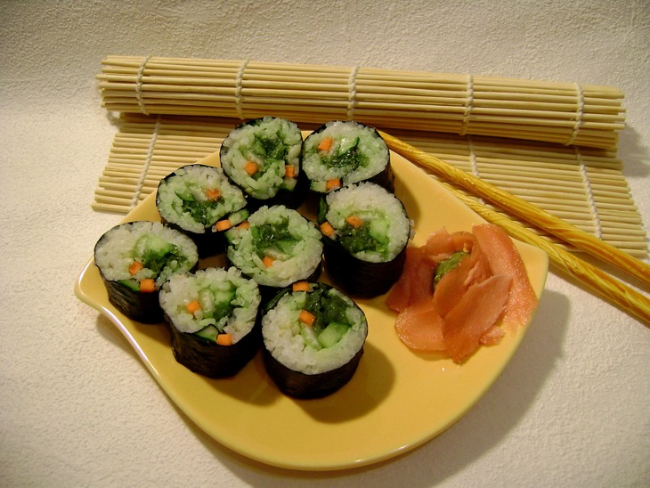 Вегетарианские суши для зайки «нам нет преград!»: шаг 5