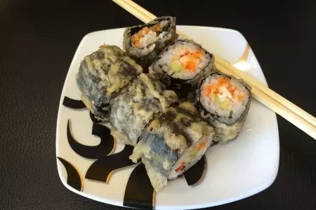 Теплые роллы с мясом краба: шаг 4