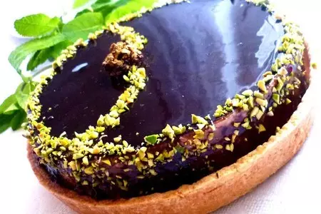 Шоколадно-муссовый торт в песочной корзинке “charmant”: шаг 18