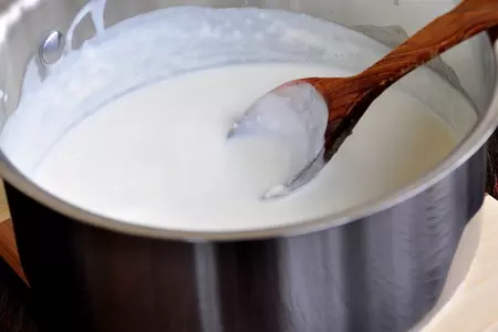 Горячая закуска из грибов с сырным соусом: шаг 4